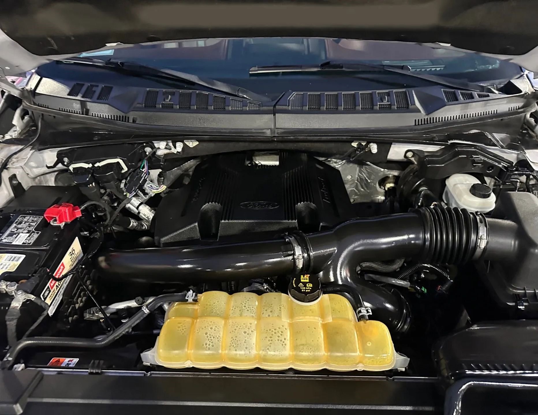 Used 2018 Ford F150 Platinum w/ Equipment Group 701A Luxury image 24