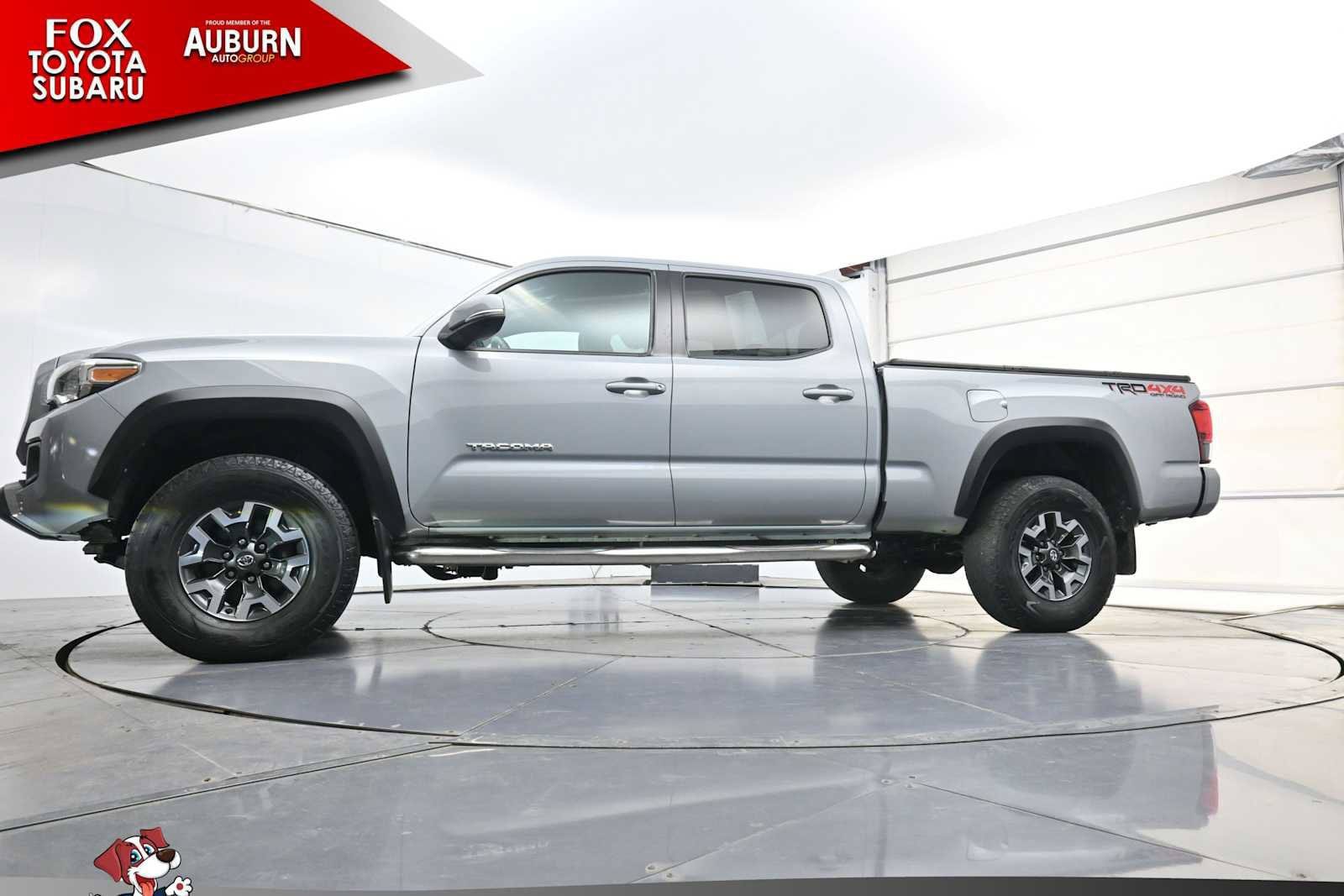 Used 2019 Toyota Tacoma TRD Off-Road w/ Technology Package AWD/4WD image 24