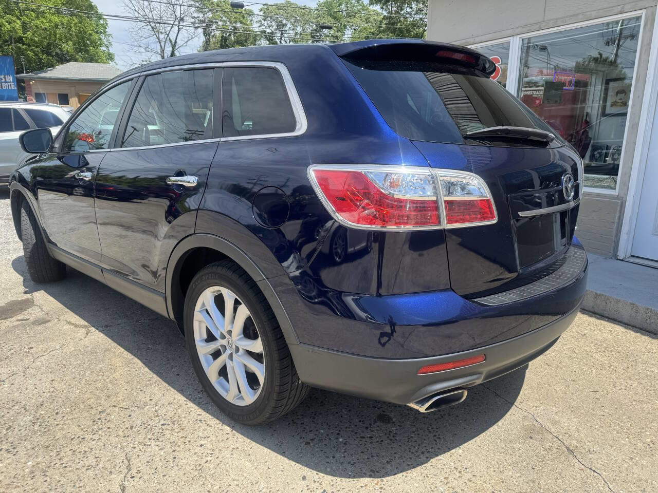 Used 2012 MAZDA CX-9 Grand Touring w/ Moonroof & Bose Audio Pkg FWD image 6