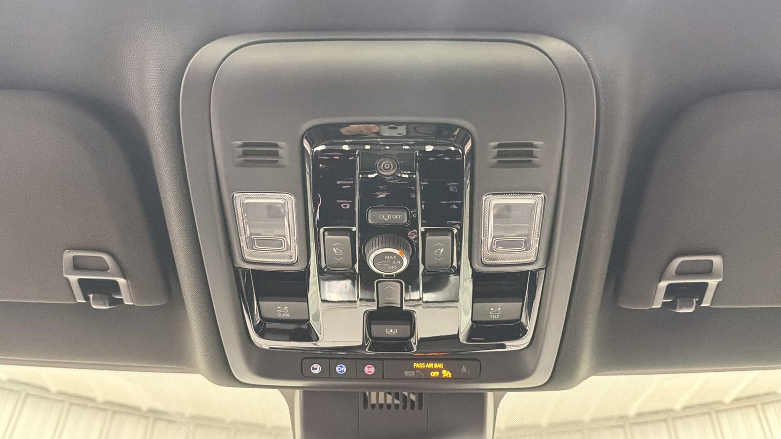 Used 2026 GMC Yukon Denali w/ Sun & Power Step Package AWD/4WD image 42