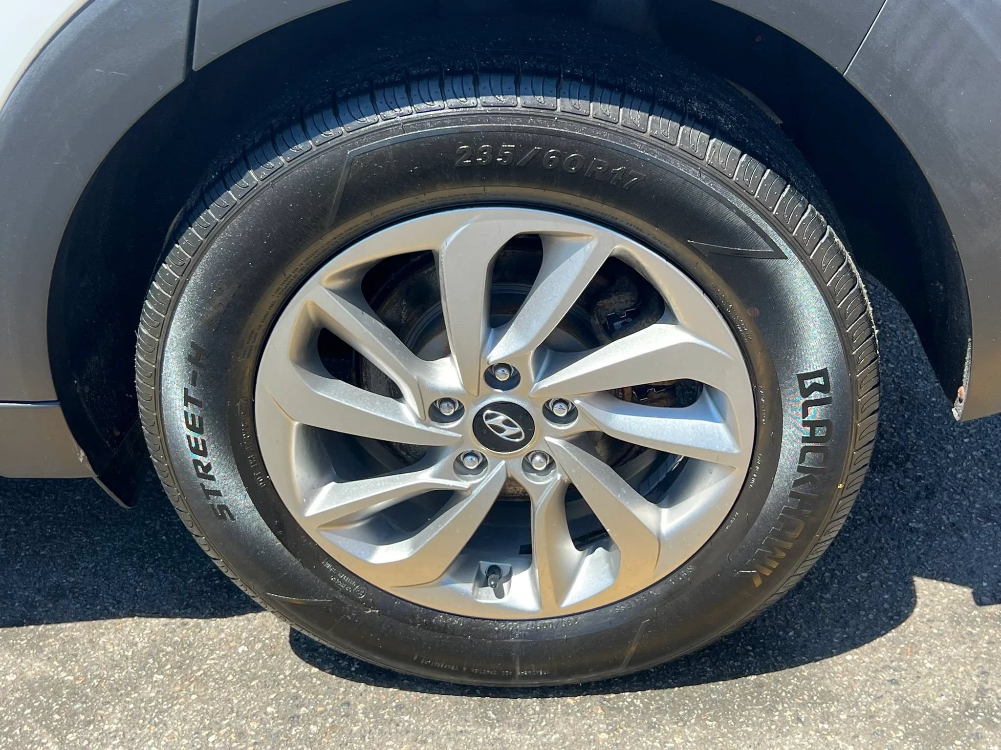 Used 2018 Hyundai Tucson SE AWD/4WD image 11
