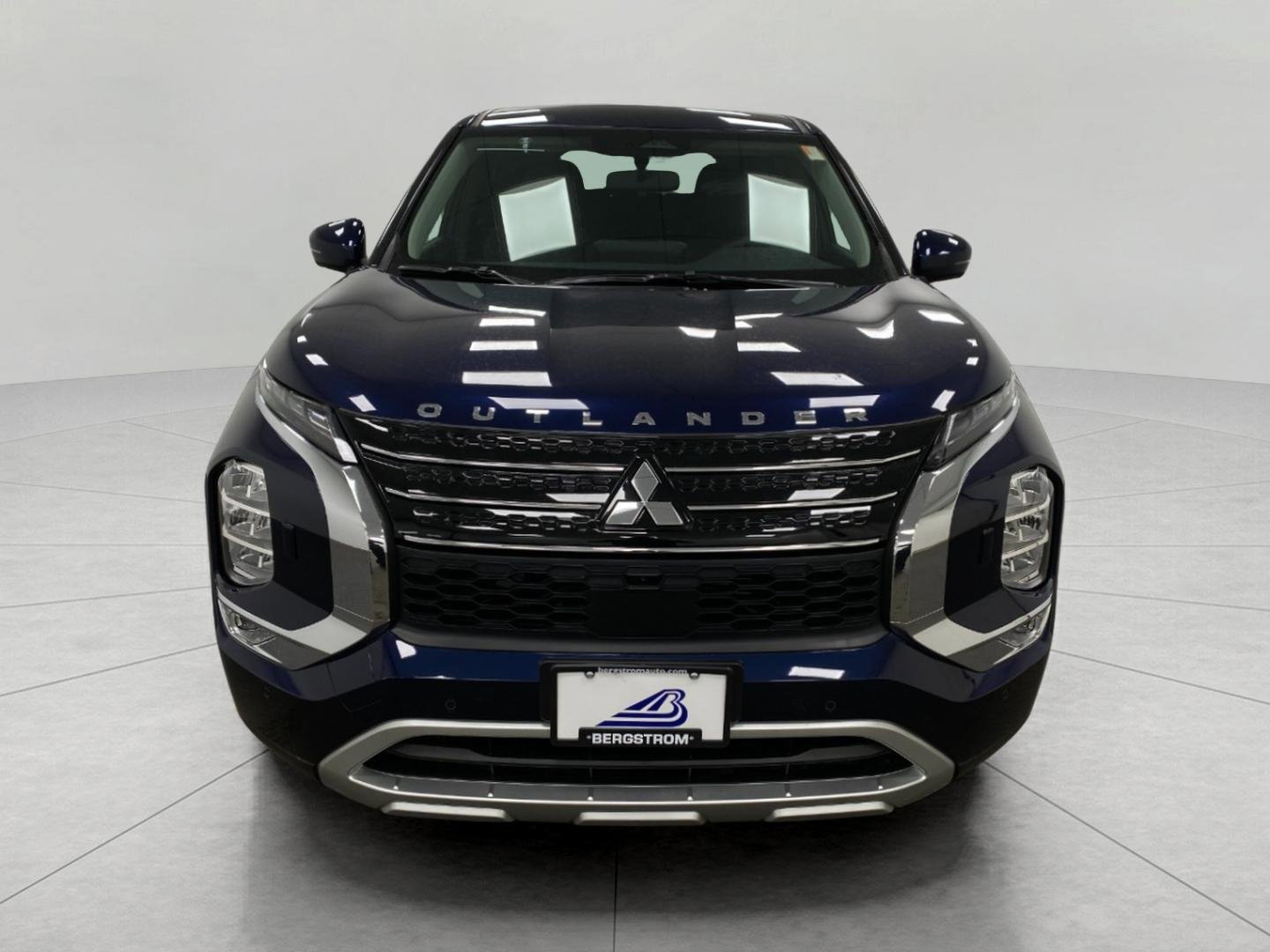 New 2025 Mitsubishi Outlander 4WD Plug-In Hybrid image 10