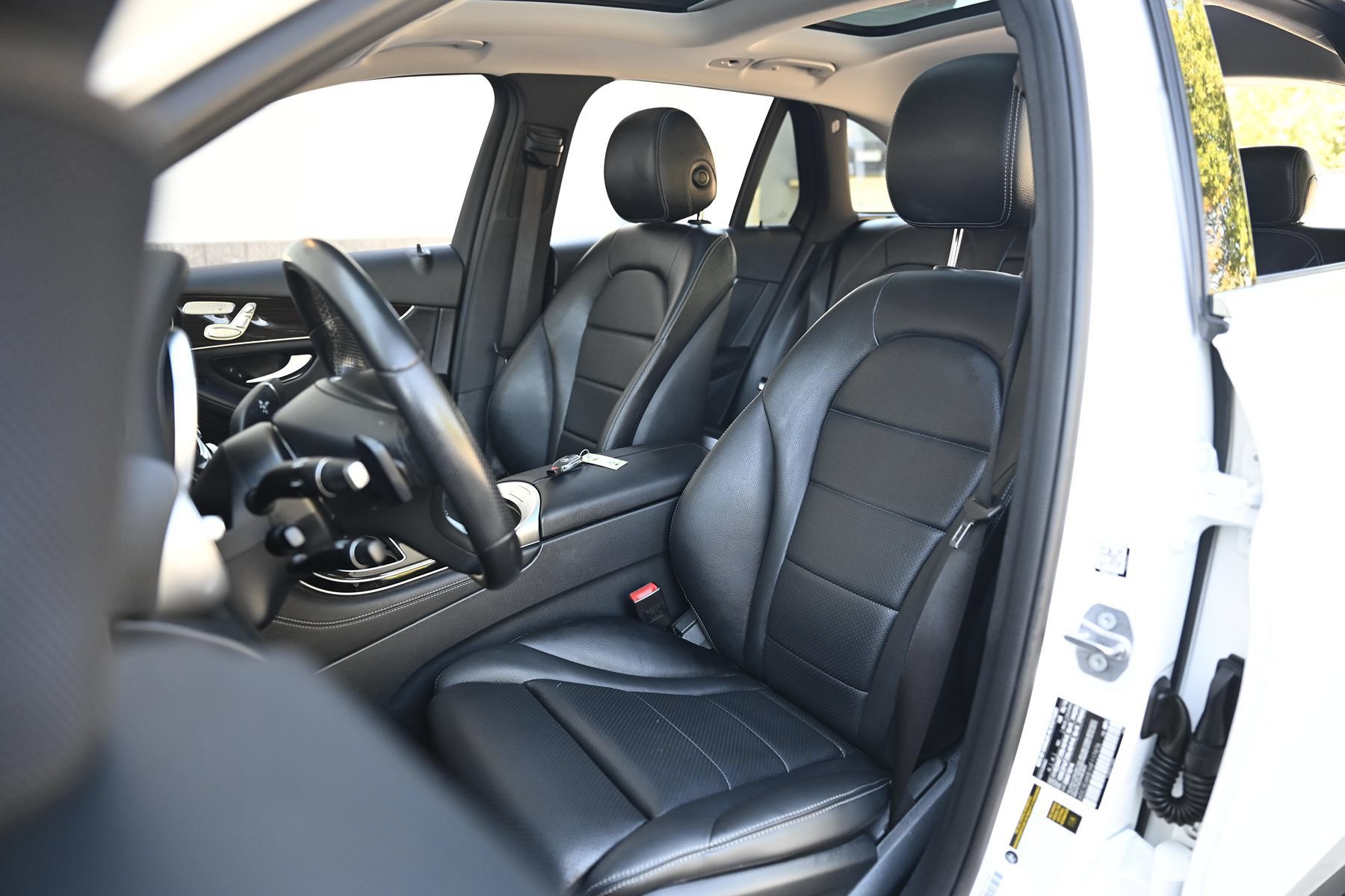 Used 2017 Mercedes-Benz GLC 300 4MATIC image 15