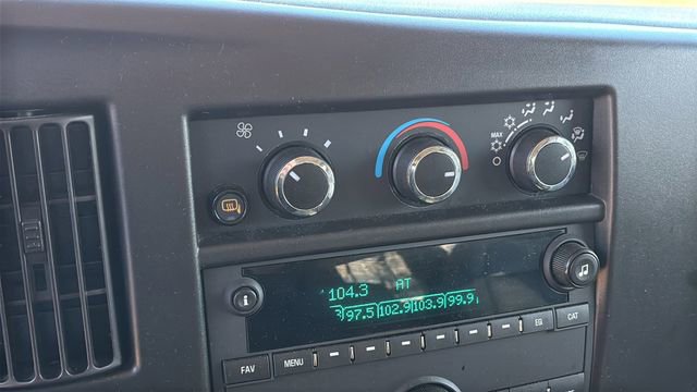 Used 2023 Chevrolet Express 3500 LS image 28