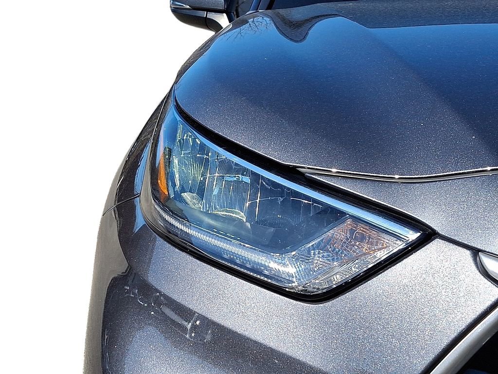 Used 2020 Toyota Highlander XLE image 10