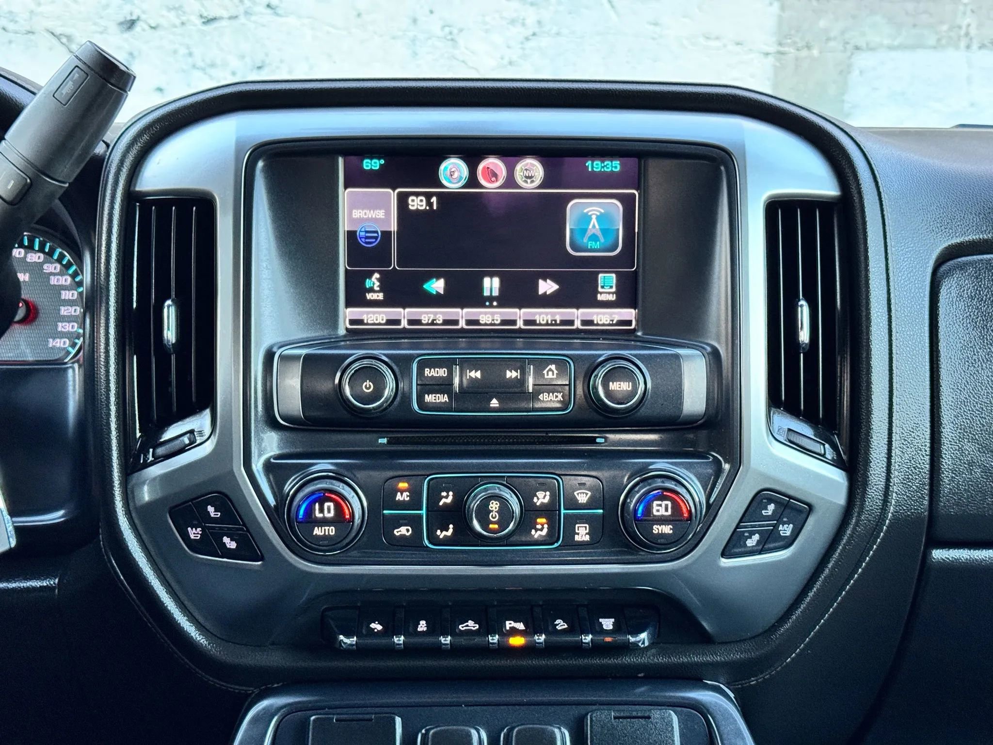 Used 2015 Chevrolet Silverado 3500 LTZ w/ Duramax Plus Package image 40