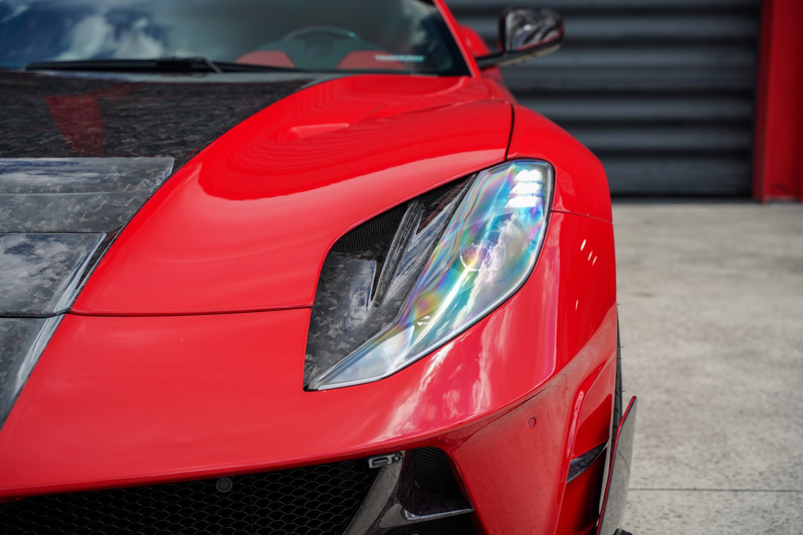 Used 2020 Ferrari 812 Superfast RWD image 14
