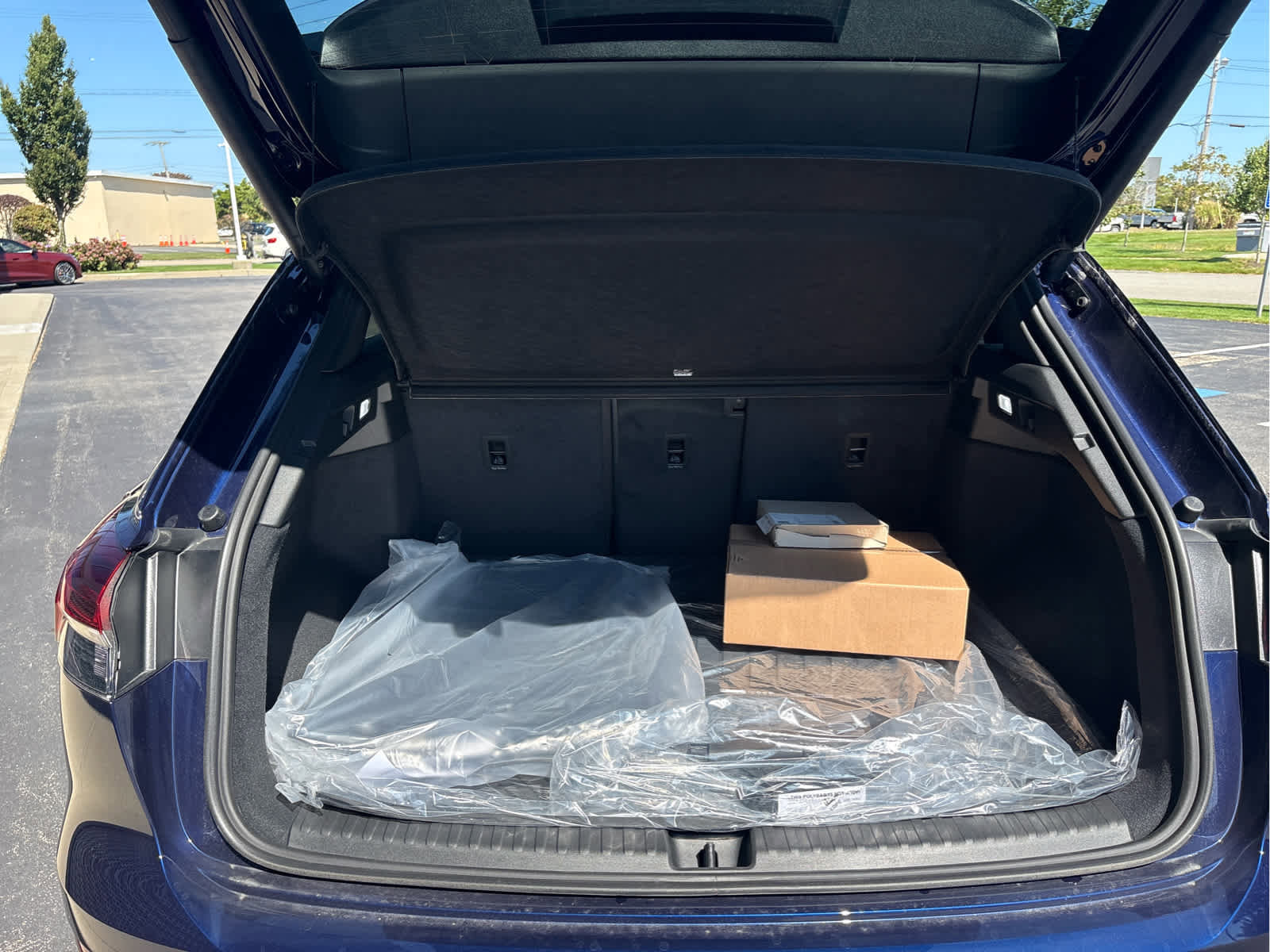 New 2025 Audi Q4 e-tron Premium Plus image 16