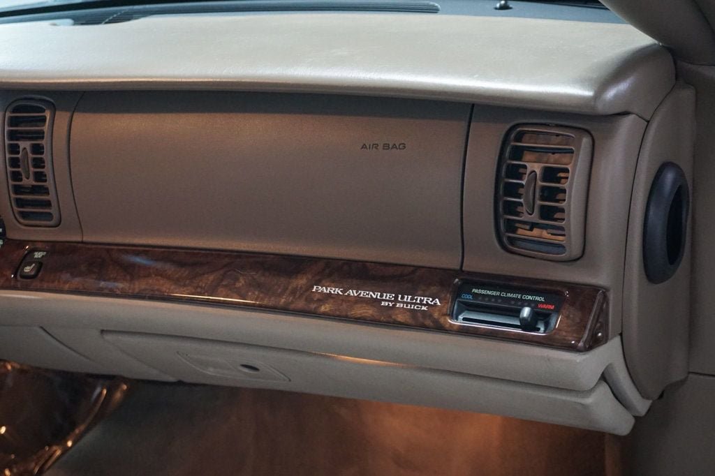 Used 2004 Buick Park Avenue Ultra FWD image 35