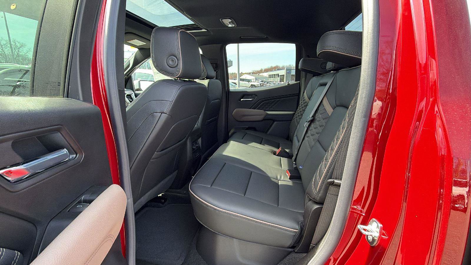 New 2026 GMC Canyon Denali AWD/4WD image 36