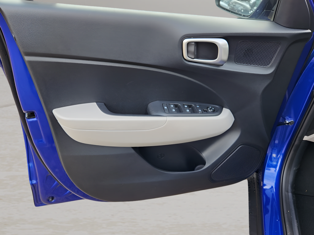 New 2026 Hyundai Venue SEL FWD image 12
