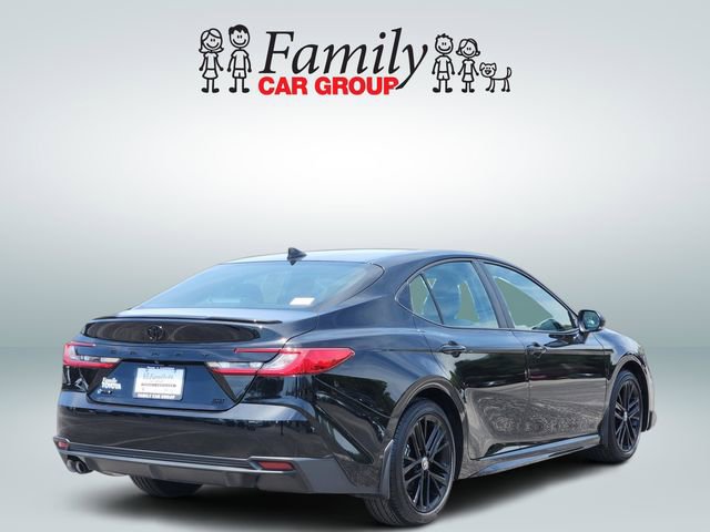 Used 2026 Toyota Camry SE FWD image 4