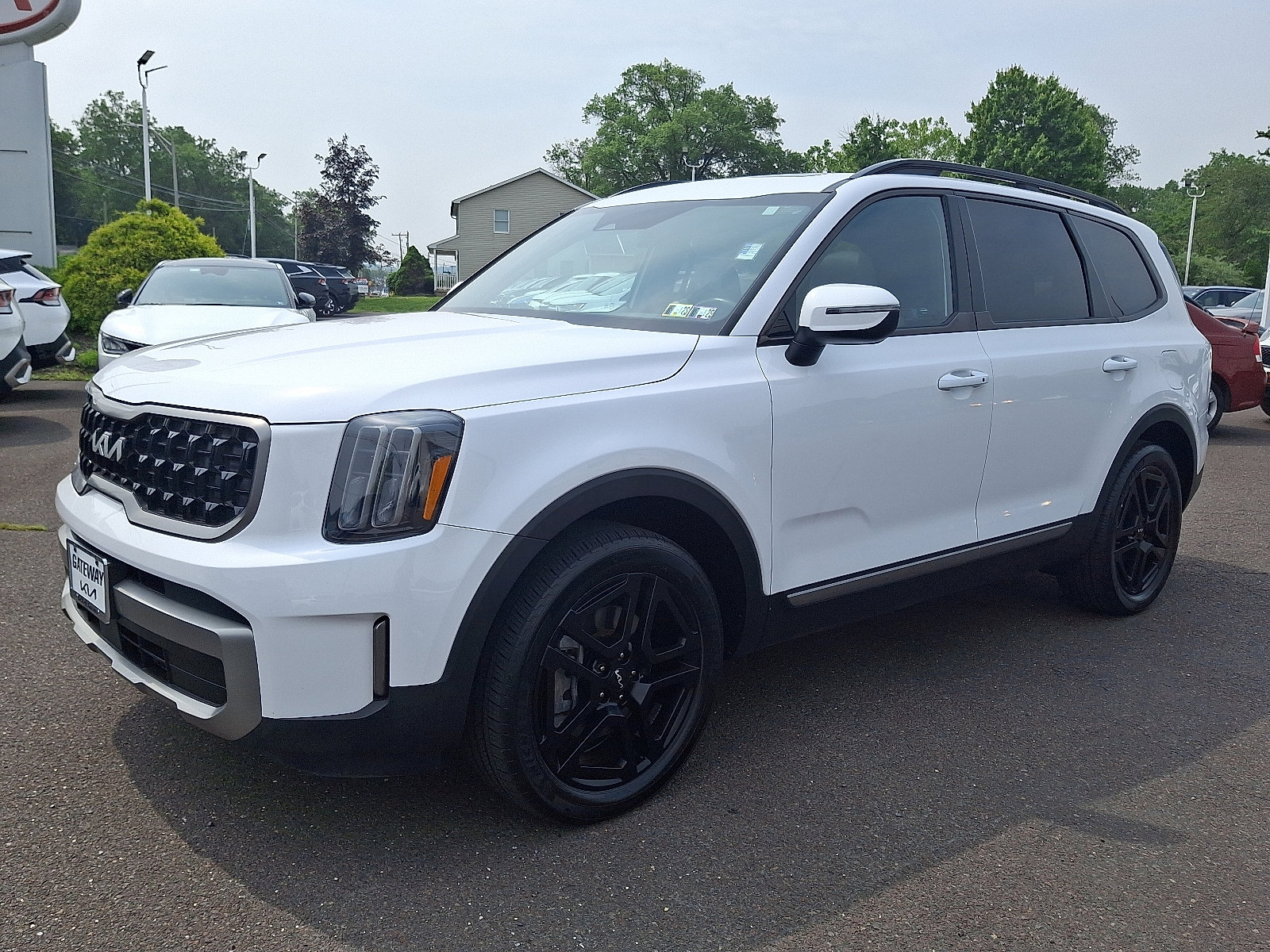 Used 2023 Kia Telluride EX X-Line image 3