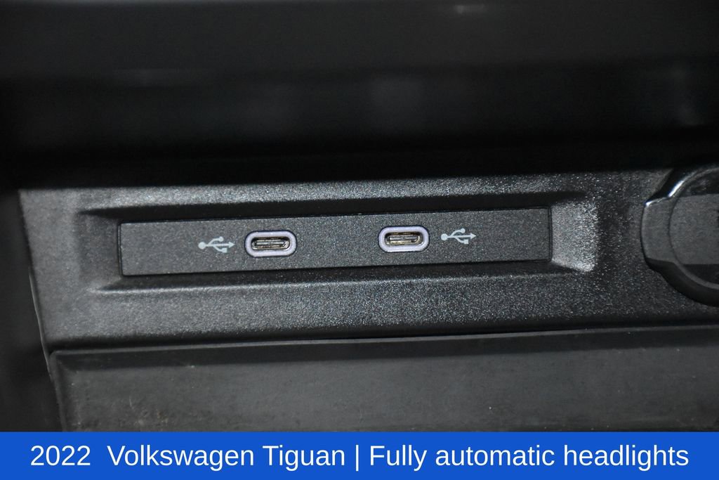 Used 2022 Volkswagen Tiguan SEL R-Line image 18