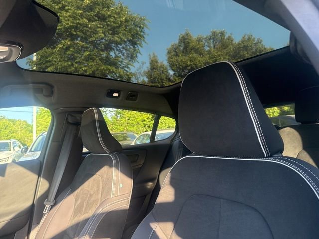 Used 2023 Volvo C40 P8 Recharge Plus AWD/4WD image 15