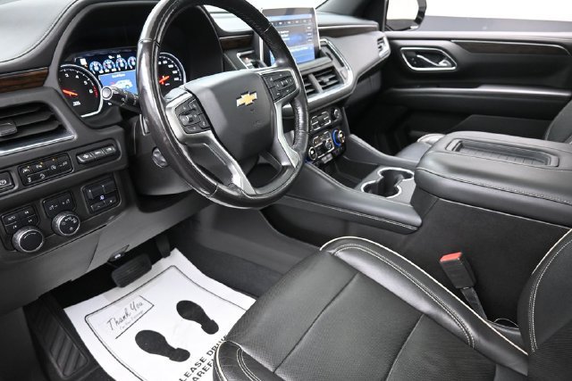 Used 2021 Chevrolet Tahoe Premier w/ Premium Package AWD/4WD image 19