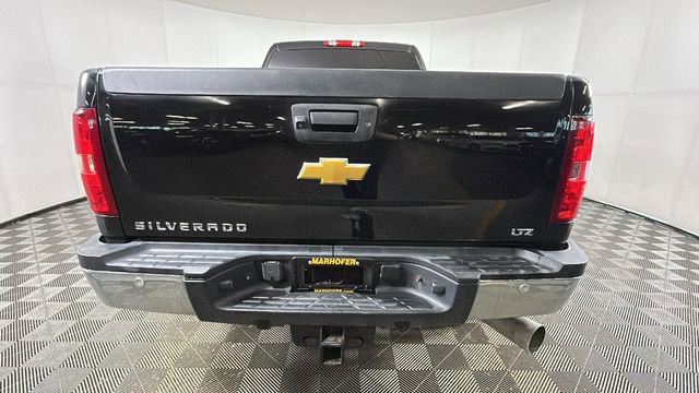 Used 2014 Chevrolet Silverado 3500 LTZ w/ LTZ Plus Package AWD/4WD image 4