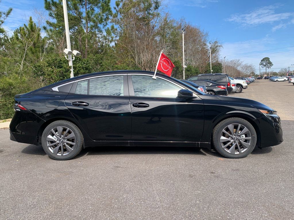 New 2026 Nissan Sentra SL w/ Floor Mat Package image 2