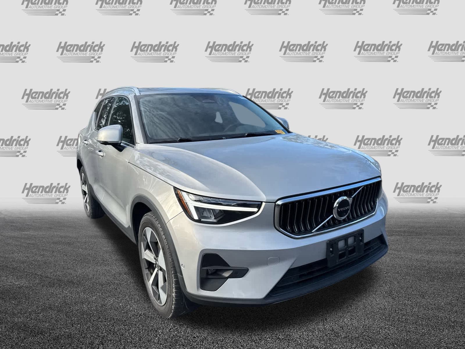 Certified 2023 Volvo XC40 B4 Plus w/ Driver Assist Package image 41