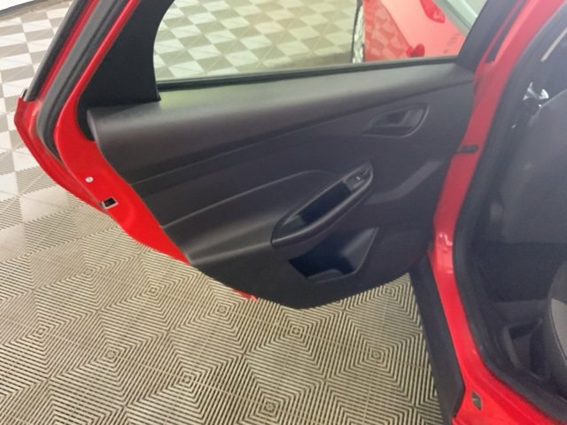 Used 2012 Ford Focus SE image 28