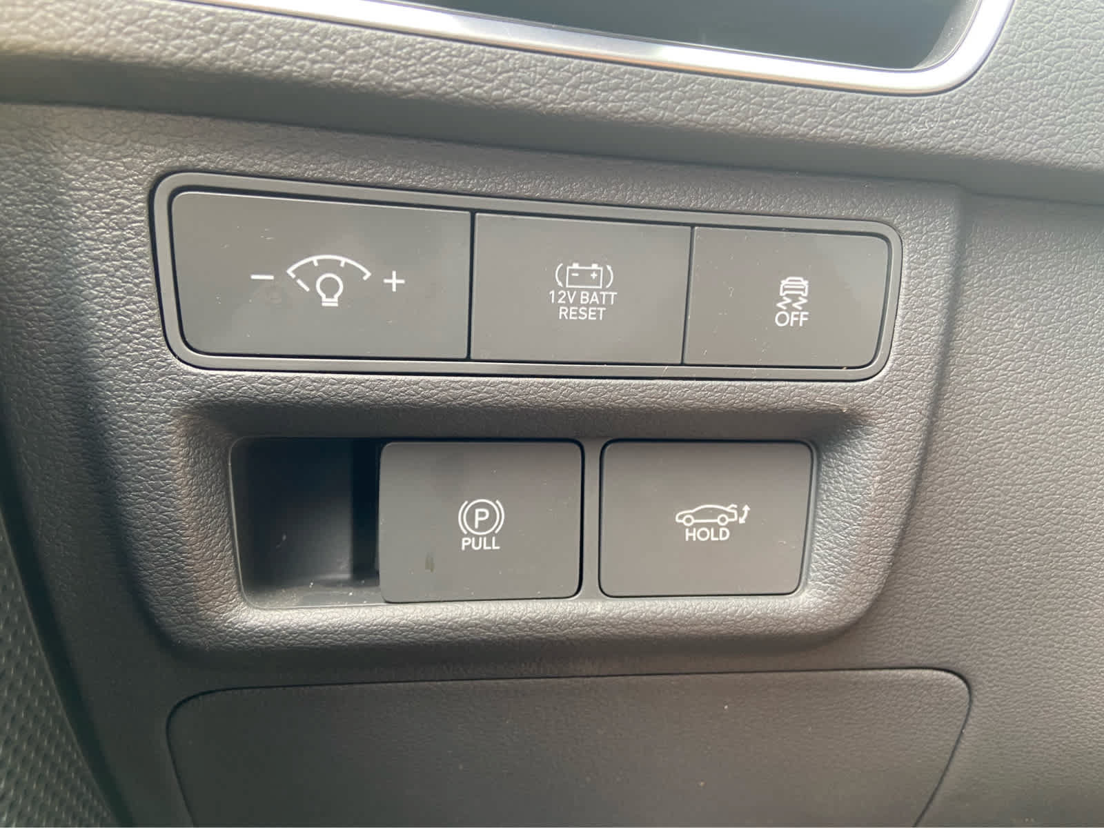 Used 2025 Hyundai Sonata Limited FWD image 33