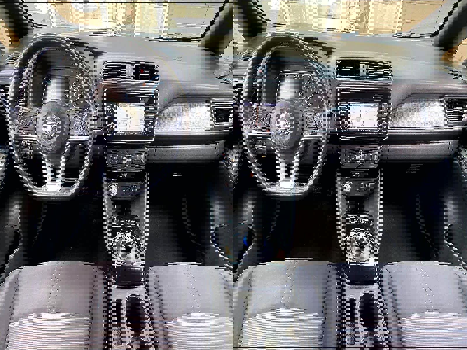 Used 2018 Nissan Leaf SV FWD image 21