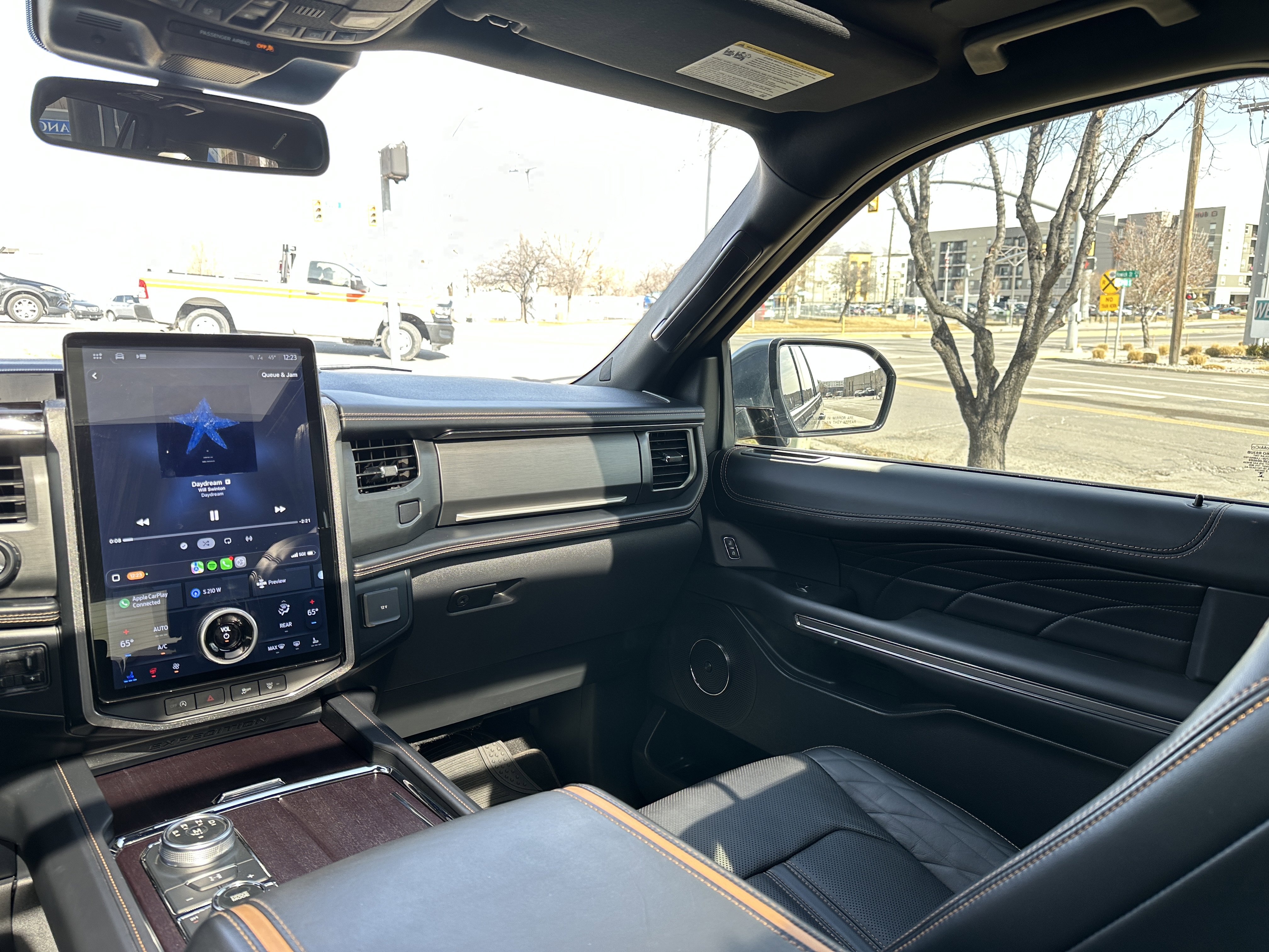 Used 2024 Ford Expedition Max Platinum AWD/4WD image 36