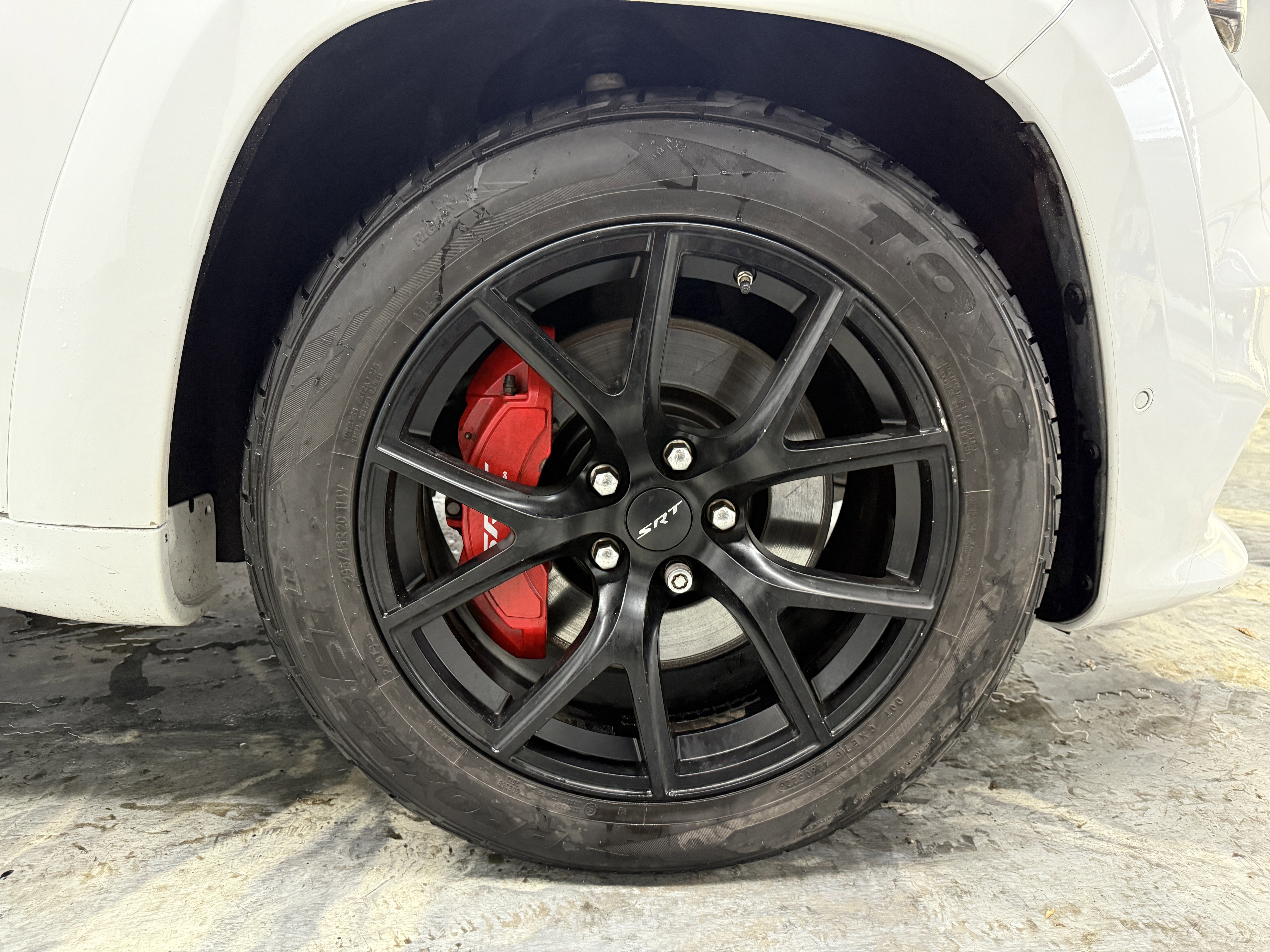 Used 2021 Jeep Grand Cherokee SRT image 25