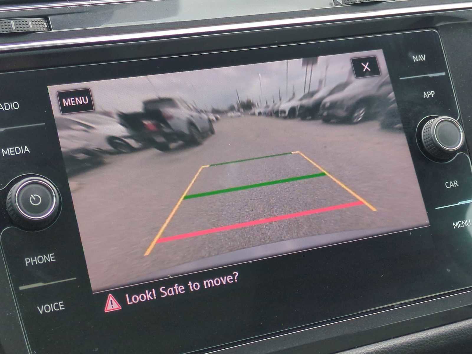 Used 2019 Volkswagen Tiguan SEL Premium AWD/4WD image 15