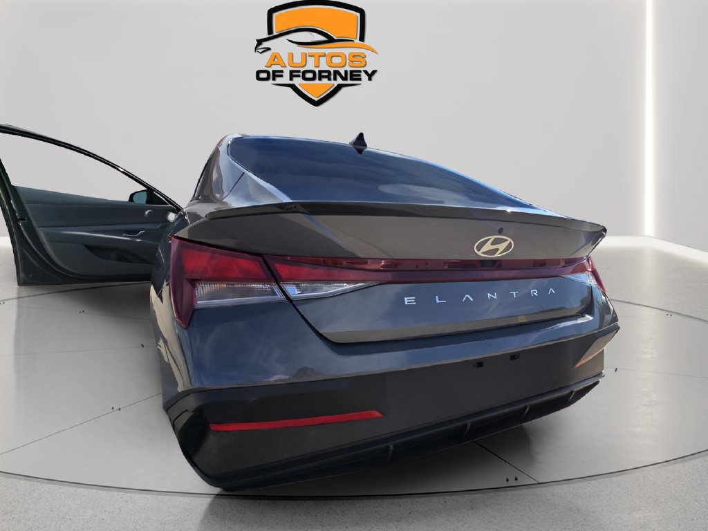Used 2026 Hyundai Elantra Sport FWD image 4