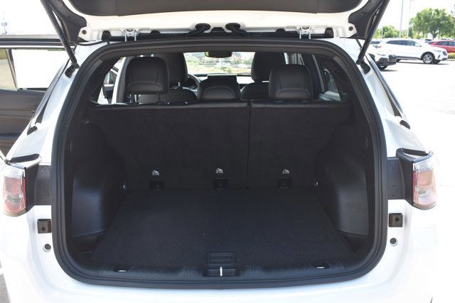 Used 2025 Jeep Compass Trailhawk AWD/4WD image 19