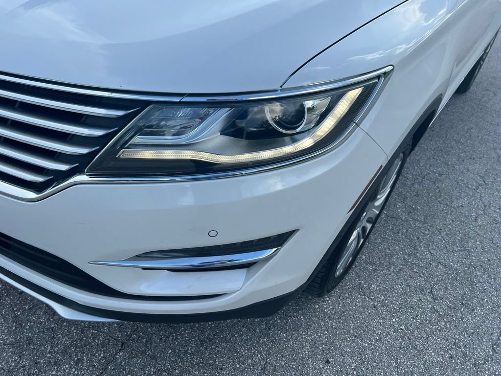 Used 2016 Lincoln MKC Reserve FWD image 9