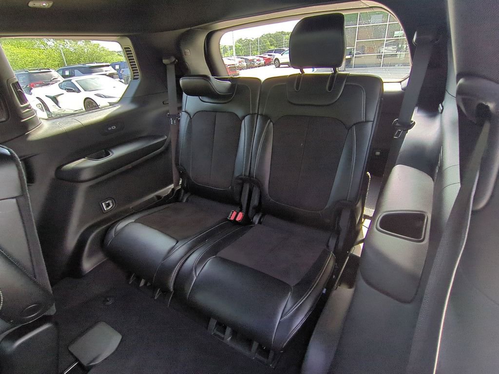 Used 2023 Jeep Grand Cherokee L Laredo image 32