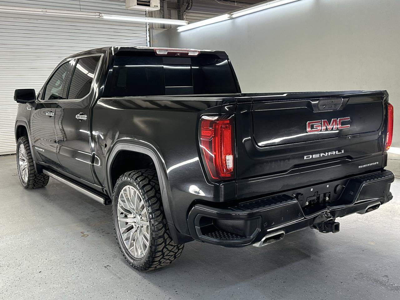 Used 2019 GMC Sierra 1500 Denali w/ Denali Ultimate Package AWD/4WD image 7