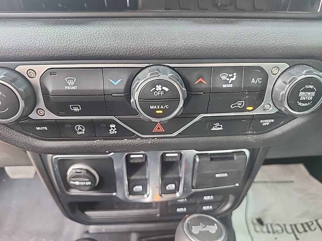 Certified 2024 Jeep Wrangler Sport AWD/4WD image 6