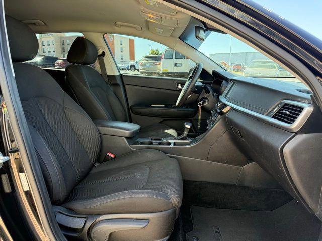 Used 2020 Kia Optima LX FWD image 3
