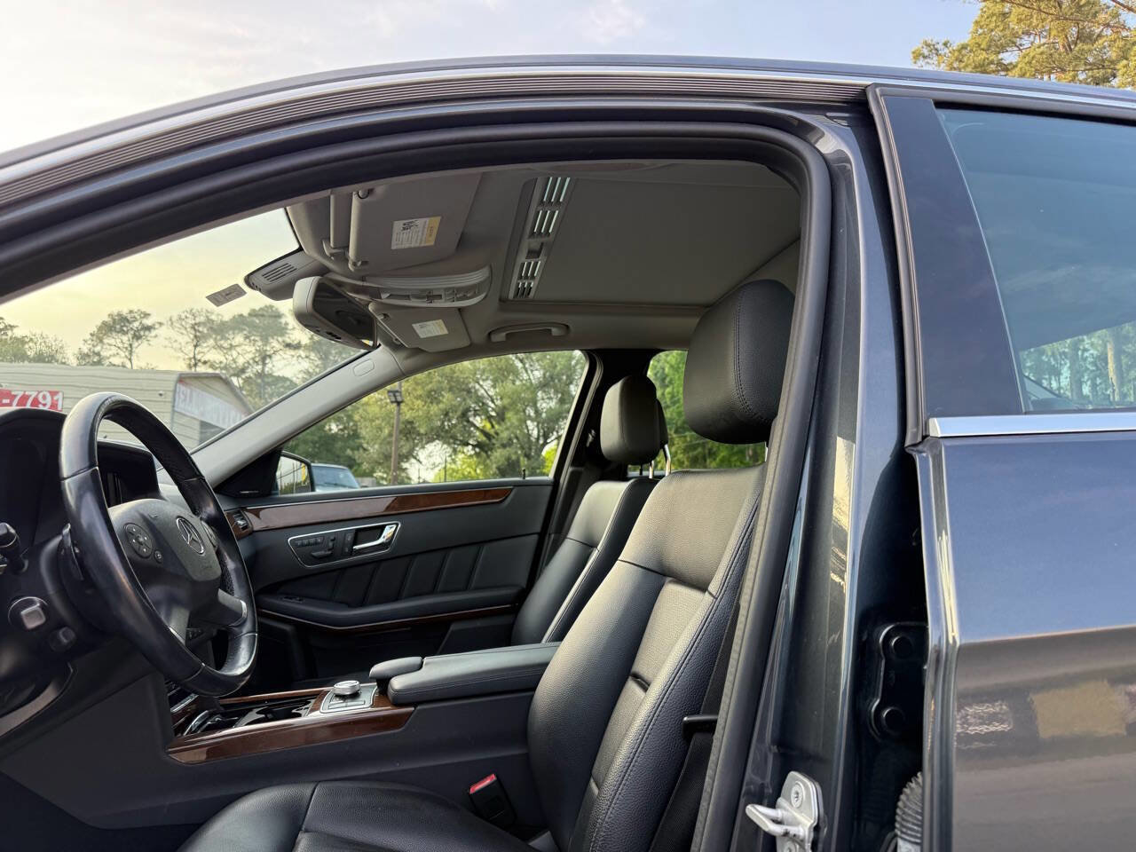 Used 2011 Mercedes-Benz E 350 BlueTEC Sedan image 13