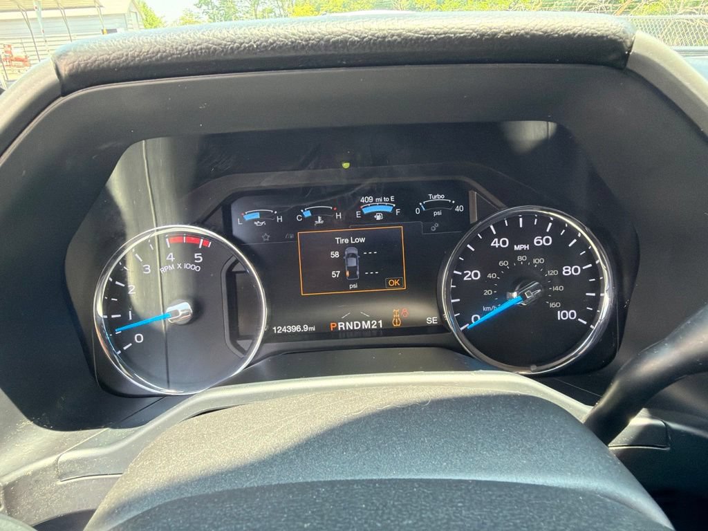 Used 2017 Ford F350 Platinum w/ Platinum Ultimate Package AWD/4WD image 27