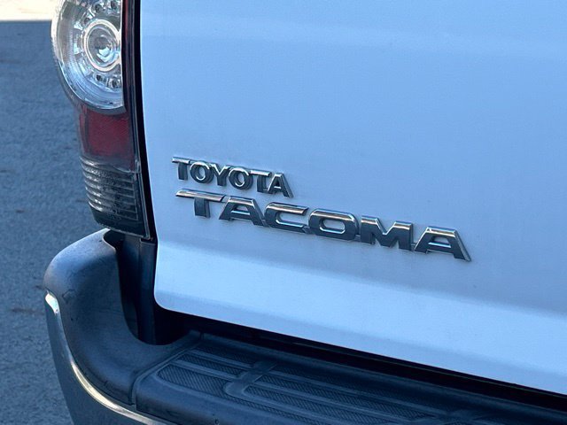 Used 2013 Toyota Tacoma 4x4 Access Cab V6 w/ SR5 Pkg image 11