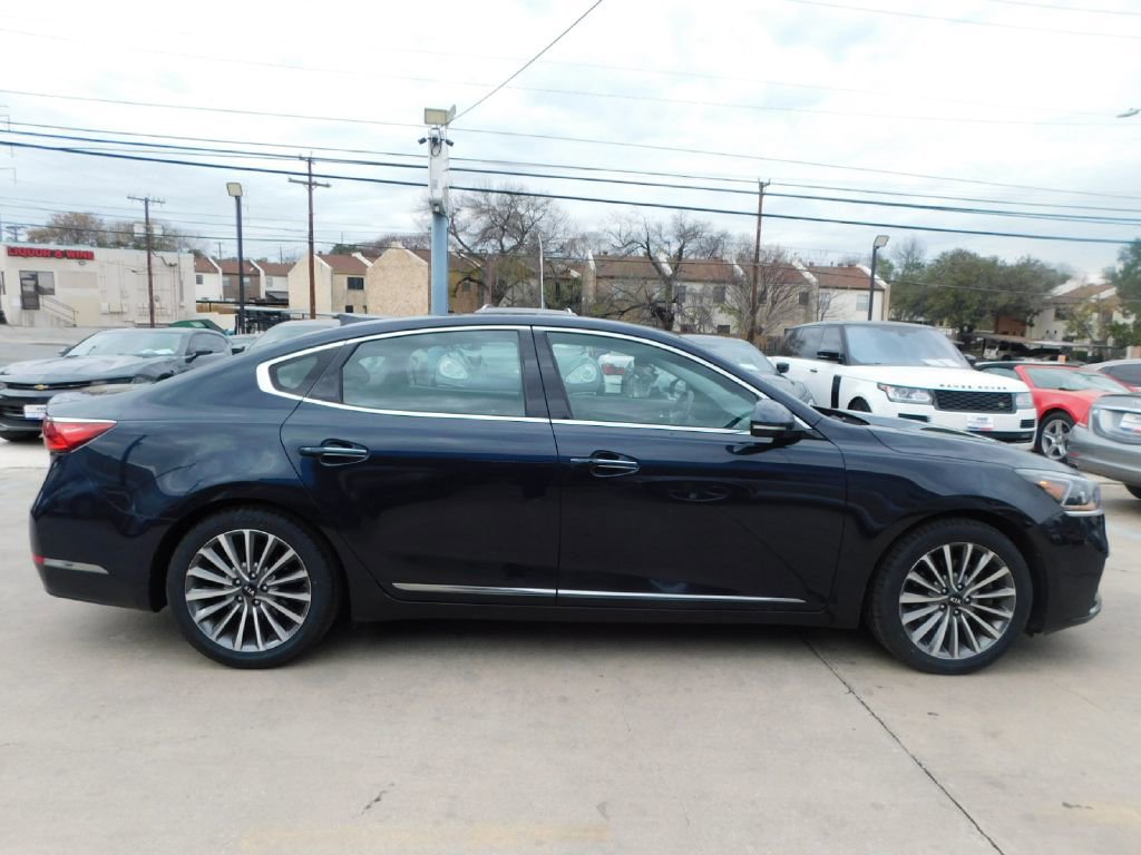 Used 2017 Kia Cadenza Technology FWD image 8