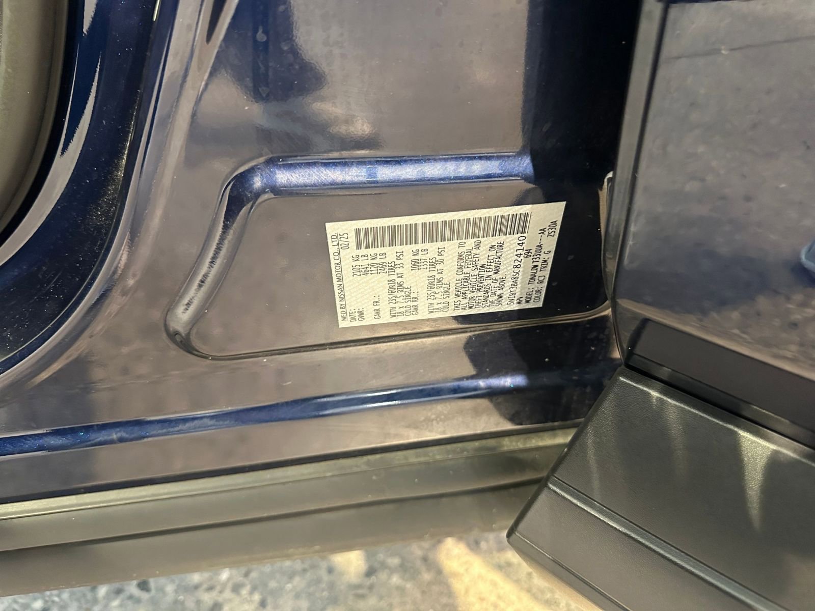 Used 2025 Nissan Rogue SV image 30