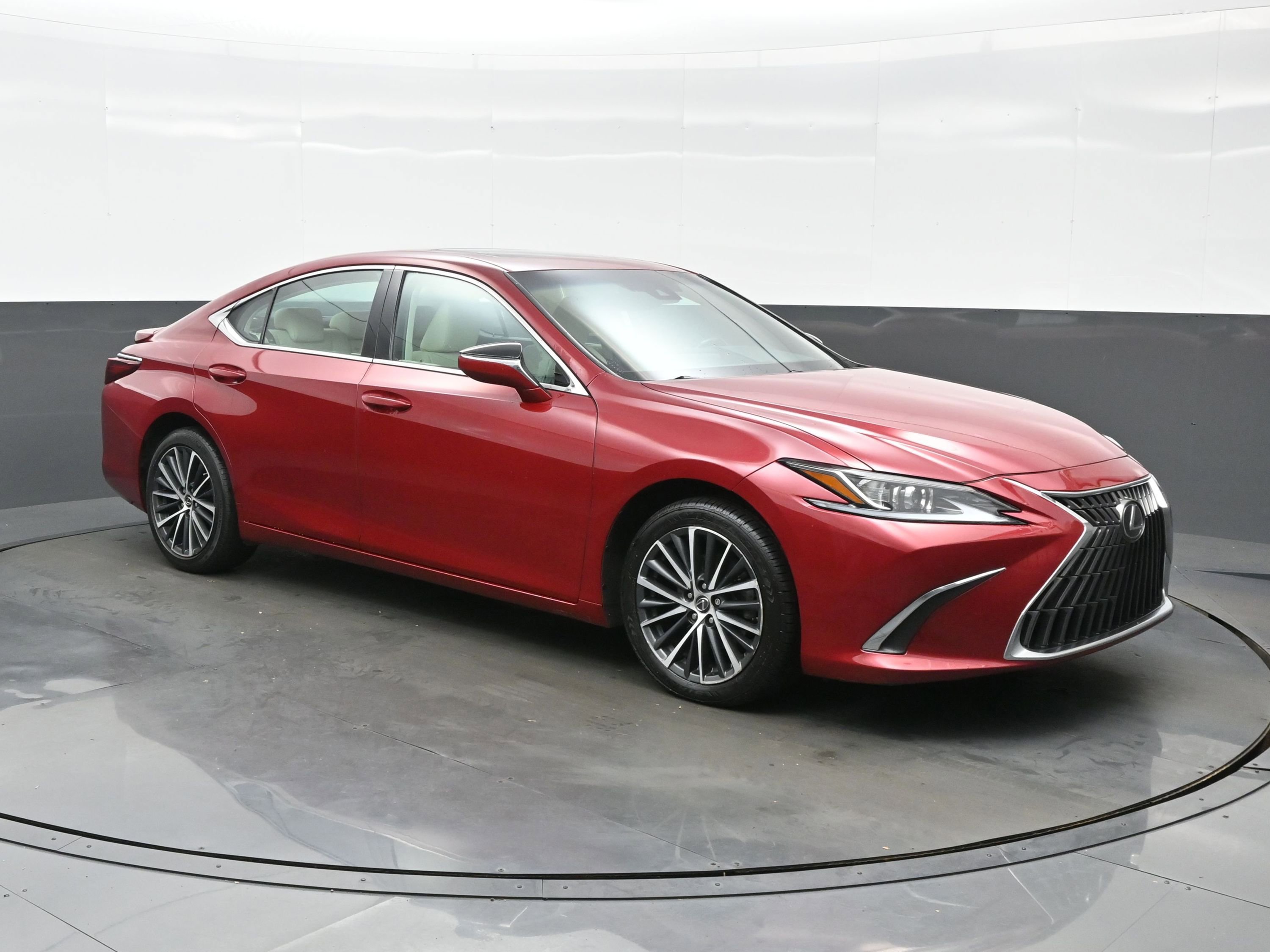 Used 2022 Lexus ES 250 w/ Premium Package image 8