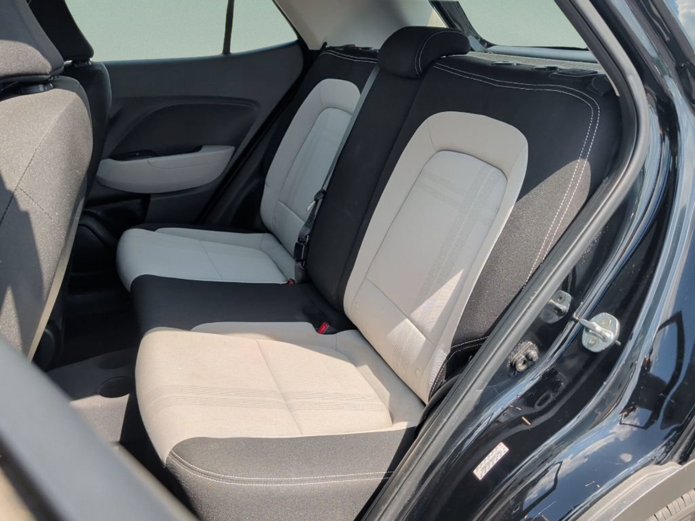 Used 2021 Hyundai Venue SEL FWD image 34