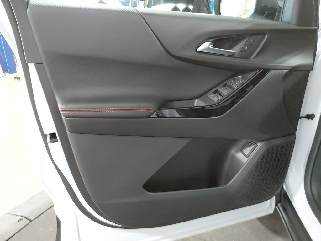 New 2027 Chevrolet Equinox RS AWD/4WD image 4