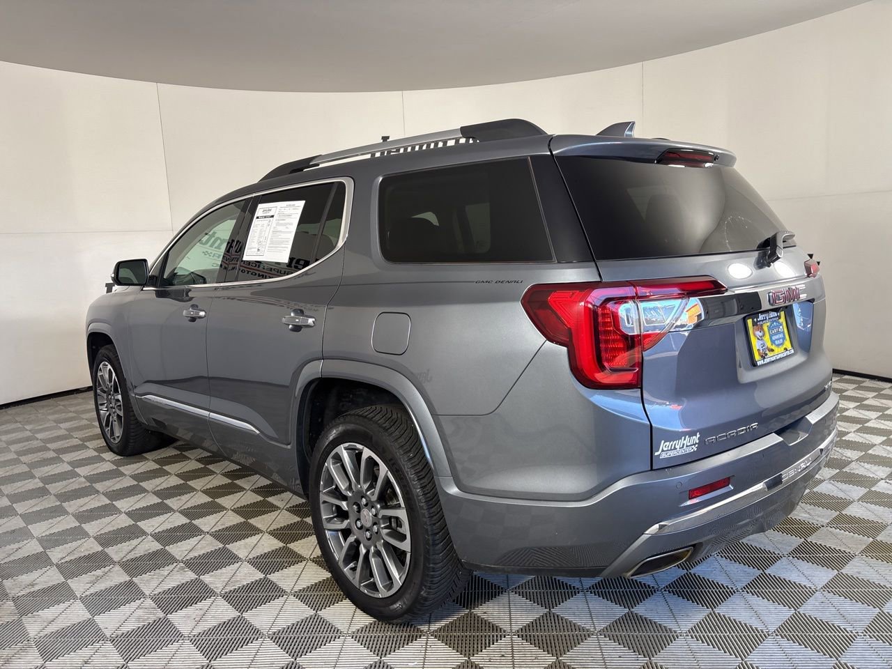 Used 2022 GMC Acadia Denali w/ Denali Ultimate Package image 6