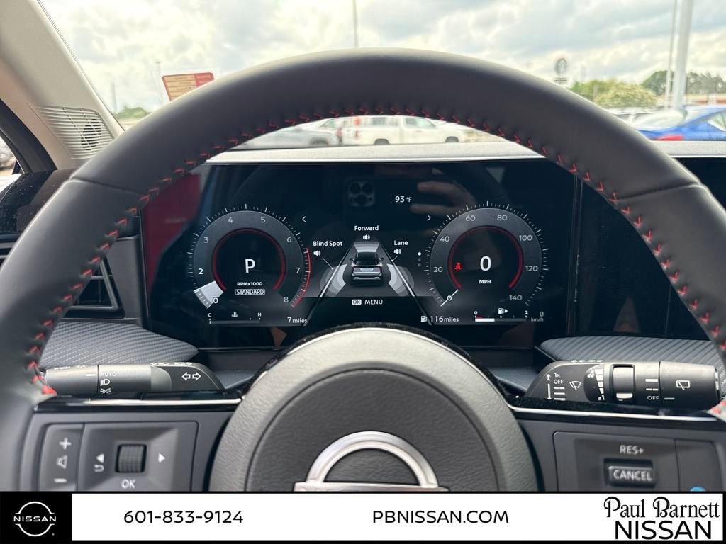 New 2025 Nissan Kicks SR FWD image 21