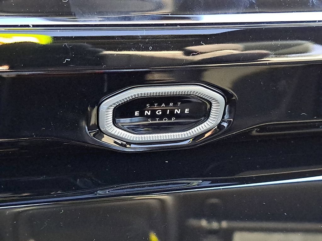 New 2026 Jeep Grand Cherokee Altitude AWD/4WD image 21