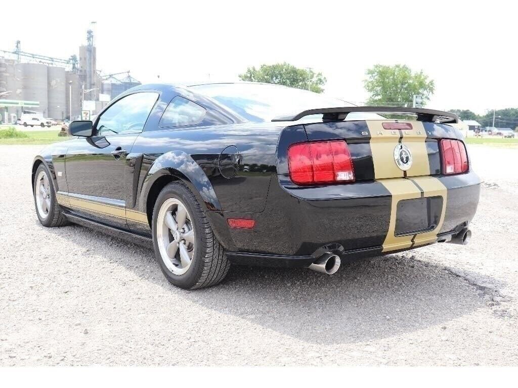 Used 2006 Ford Mustang GT image 4