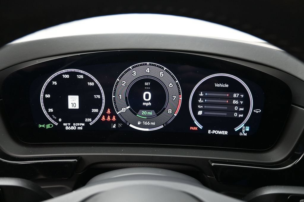 Certified 2025 Porsche Cayenne Turbo AWD/4WD image 12