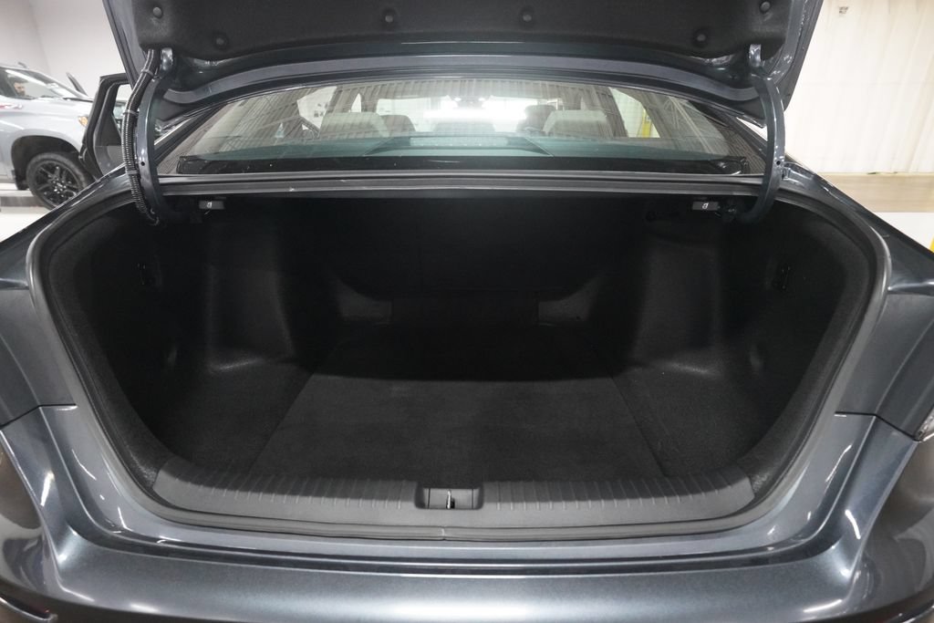 Certified 2023 Honda Accord EX image 10